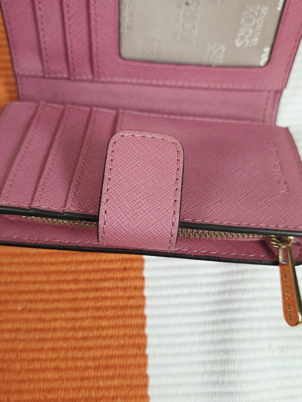 Michael Kors Hot Pink Saffiano Leather Wallet with Gold Logo - Picture 6 of 9